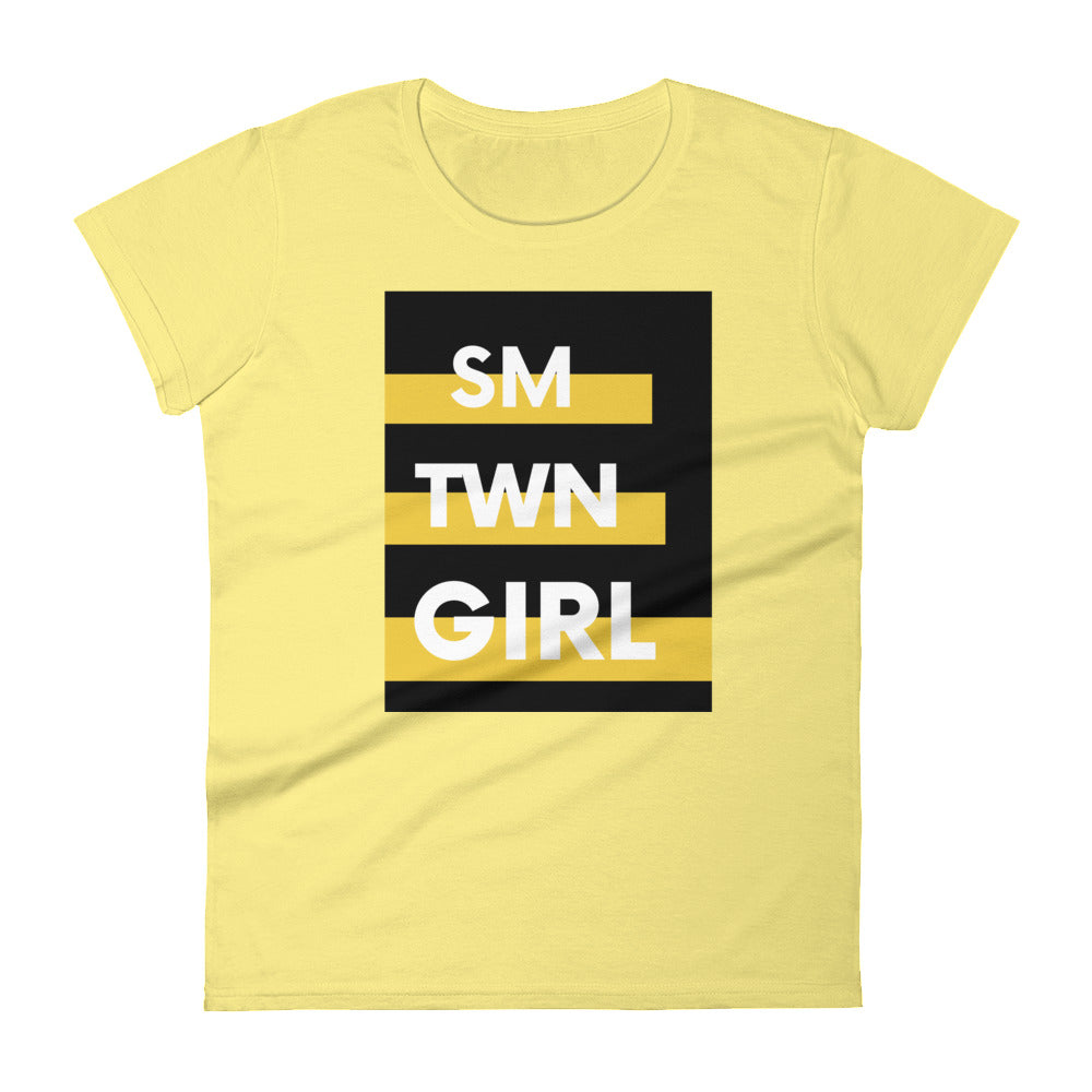 Small town Girl Women's short sleeve t-shirt